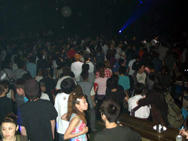 LiquidRoom_04_Mai_2001_Pic03