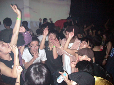 LiquidroomTokyo_31Dez2004_Pic19