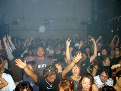 Womb_Tokyo_31Dez2003_Pic31