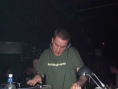 LoveFamilyClub_04_Nov_2000_Pic_12