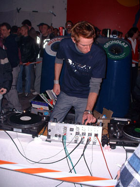 OMD2001uAfterhour_20OKT2001_Pic25