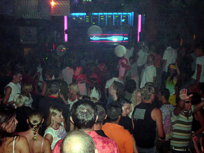 Amnesia_11Aug2003_Pic03