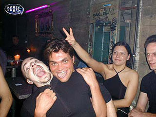 toxic_family_21_Jan_2001_Pic_39