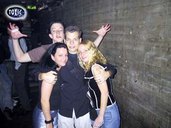 toxic_family_15_Apr_2001_Pic_02