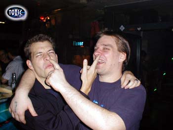 toxic_family_15_Apr_2001_Pic_27