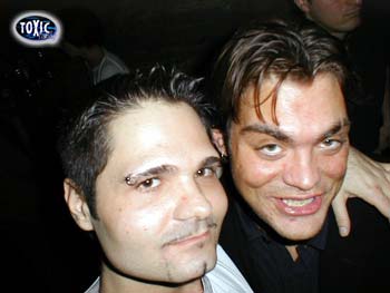 toxic_family_15_Apr_2001_Pic_29