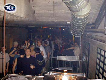 toxic_family_15_Apr_2001_Pic_31
