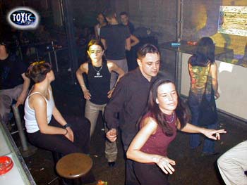toxic_family_15_Apr_2001_Pic_38