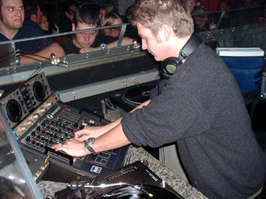 U60311_30NOV2001_Pic22